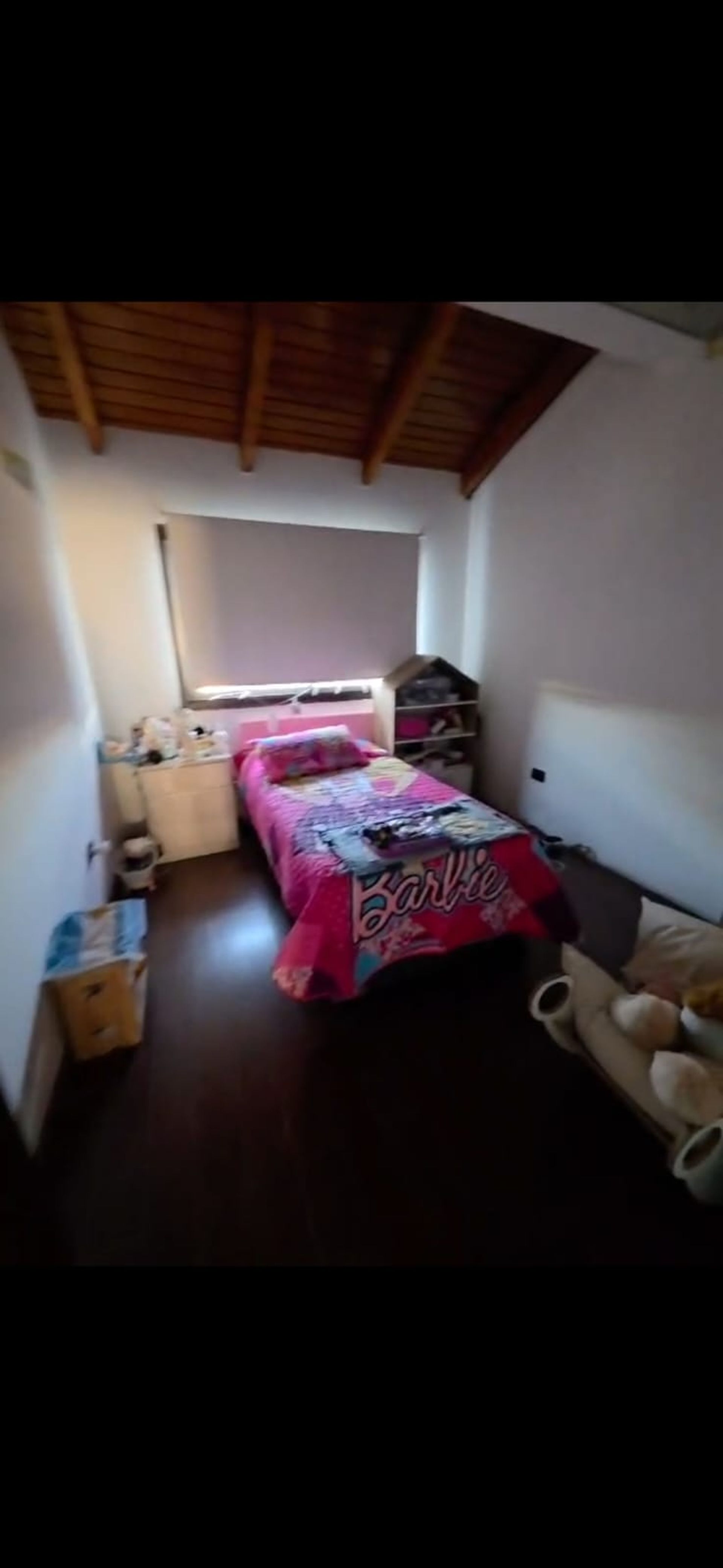Fotografía de Habitaciones y Baños correspondiente a Casa_duplex en Barrio Colon, La Calera.