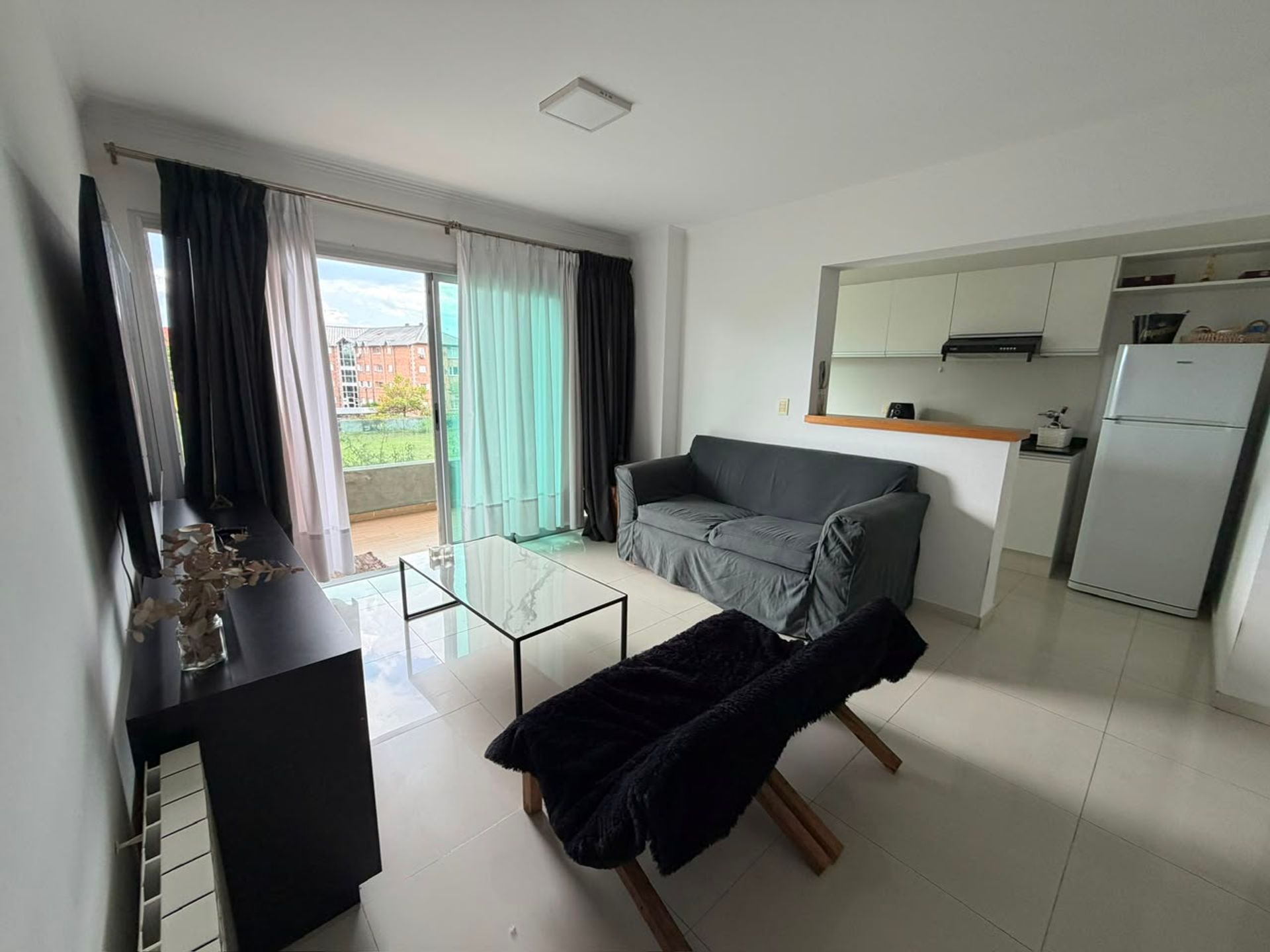 Fotografía de Habitaciones y Baños correspondiente a Departamento_estandar en Complejo Mai Tei, Córdoba Capital.