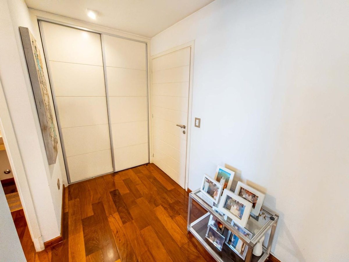Fotografía de Habitaciones y Baños correspondiente a Departamento_estandar en Barrio Cordoba, Cerro de las Rosas.