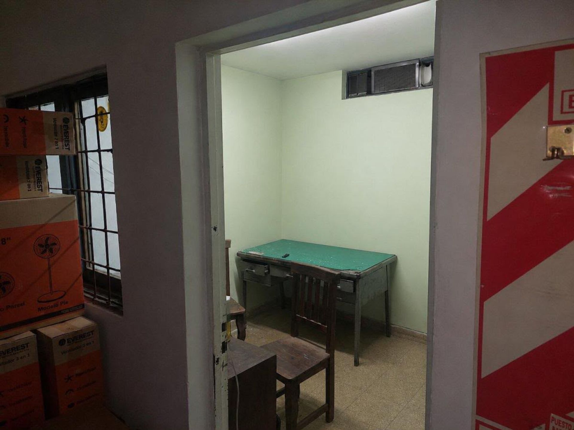 Fotografía de Habitaciones y Baños correspondiente a Galpon en Barrio General Bustos, Córdoba Capital.