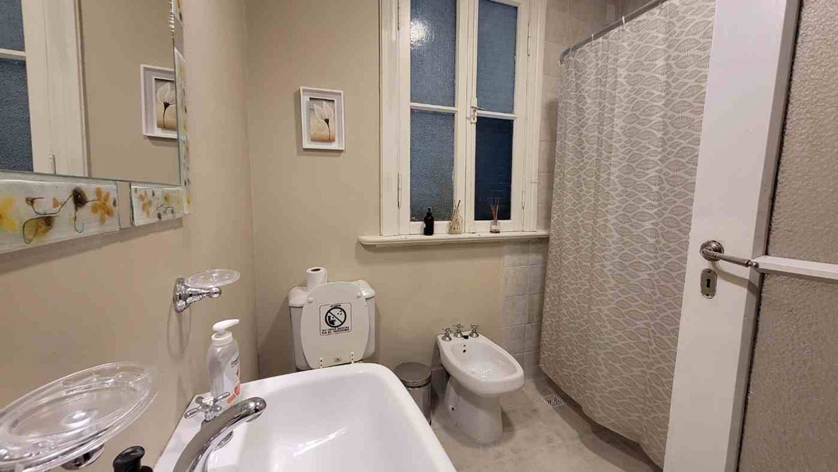 Fotografía de Habitaciones y Baños correspondiente a Hotel en Barrio Punilla, La Falda.