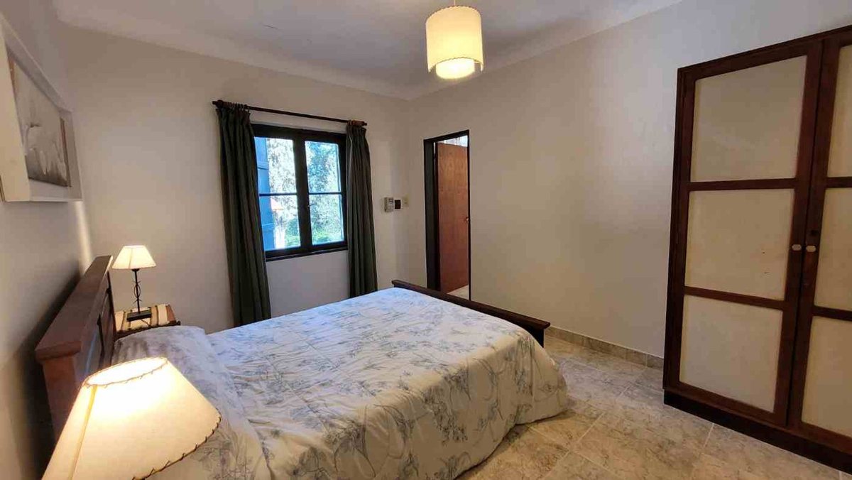 Fotografía de Habitaciones y Baños correspondiente a Hotel en Barrio Punilla, La Falda.