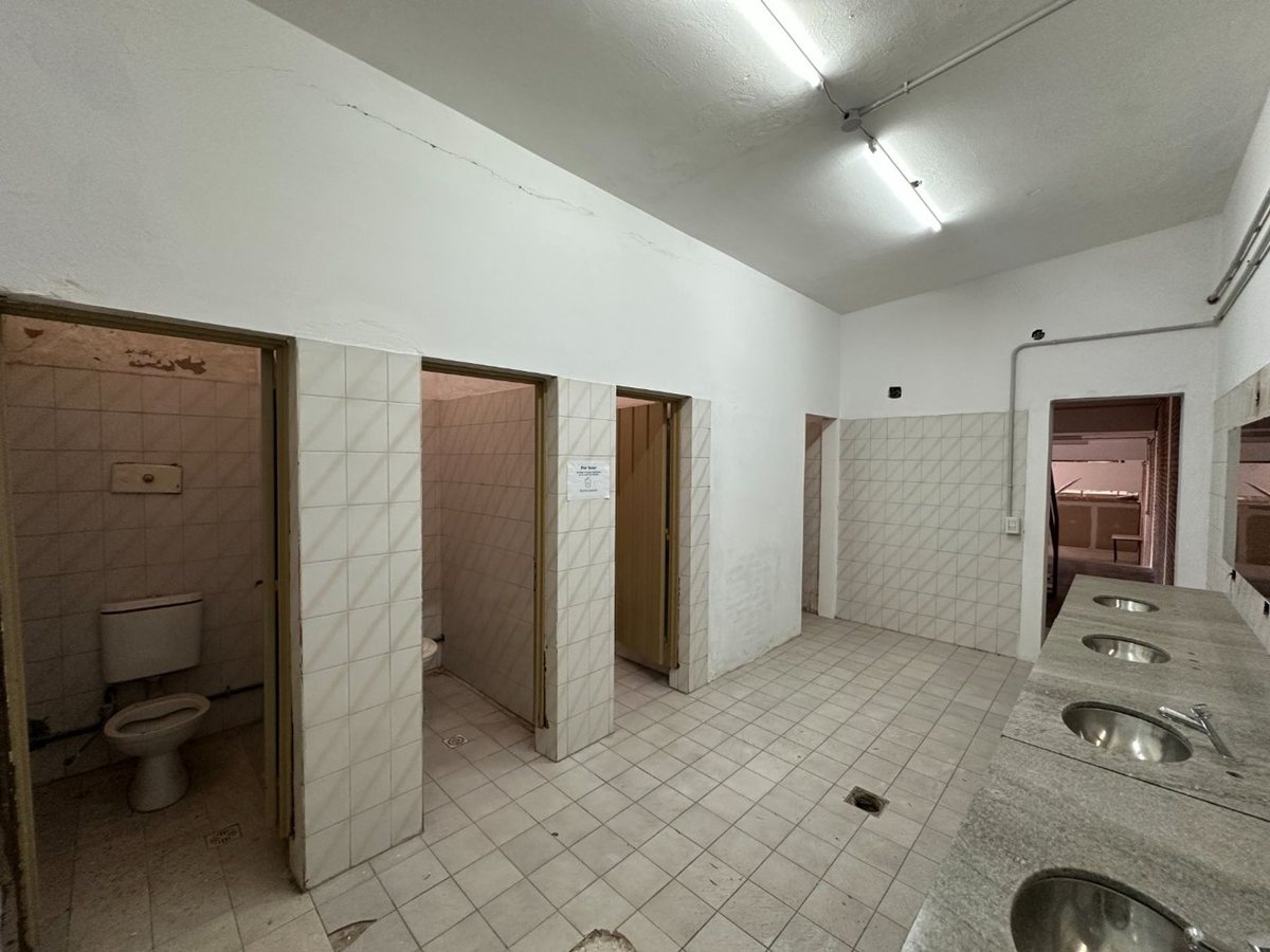 Fotografía de Habitaciones y Baños correspondiente a Local en Barrio Mina Clavero, Mina Clavero.