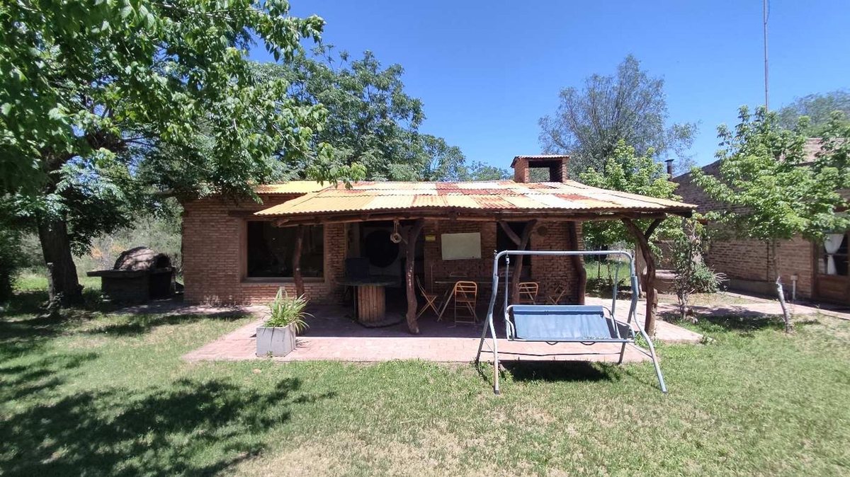Fotografía de Espacios Sociales correspondiente a Quinta en Barrio San Javier, La Poblacion.