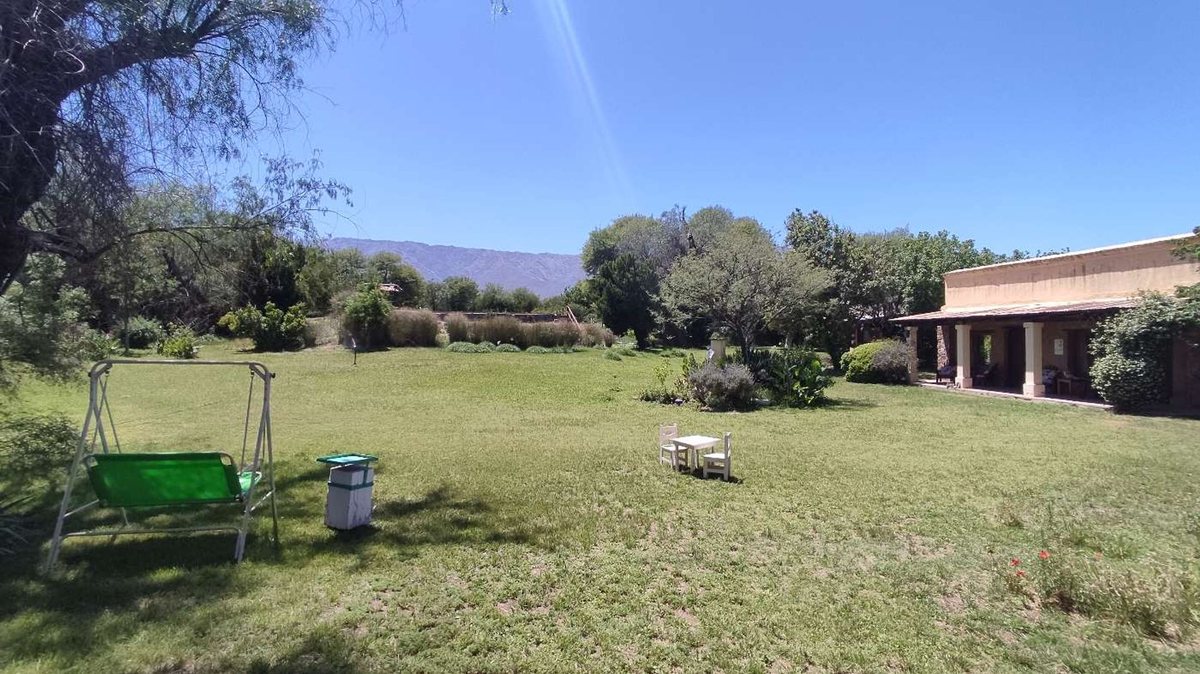 Fotografía de Patios y Exteriores correspondiente a Quinta en Barrio San Javier, La Poblacion.