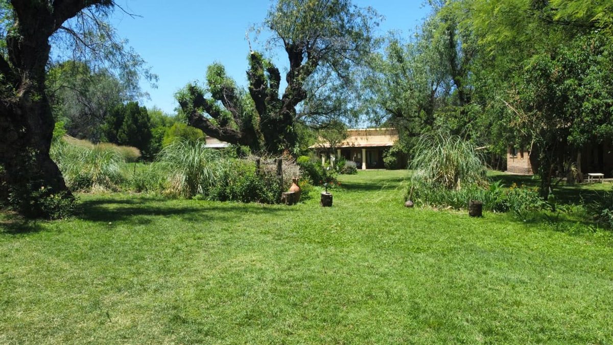 Fotografía de Patios y Exteriores correspondiente a Quinta en Barrio San Javier, La Poblacion.