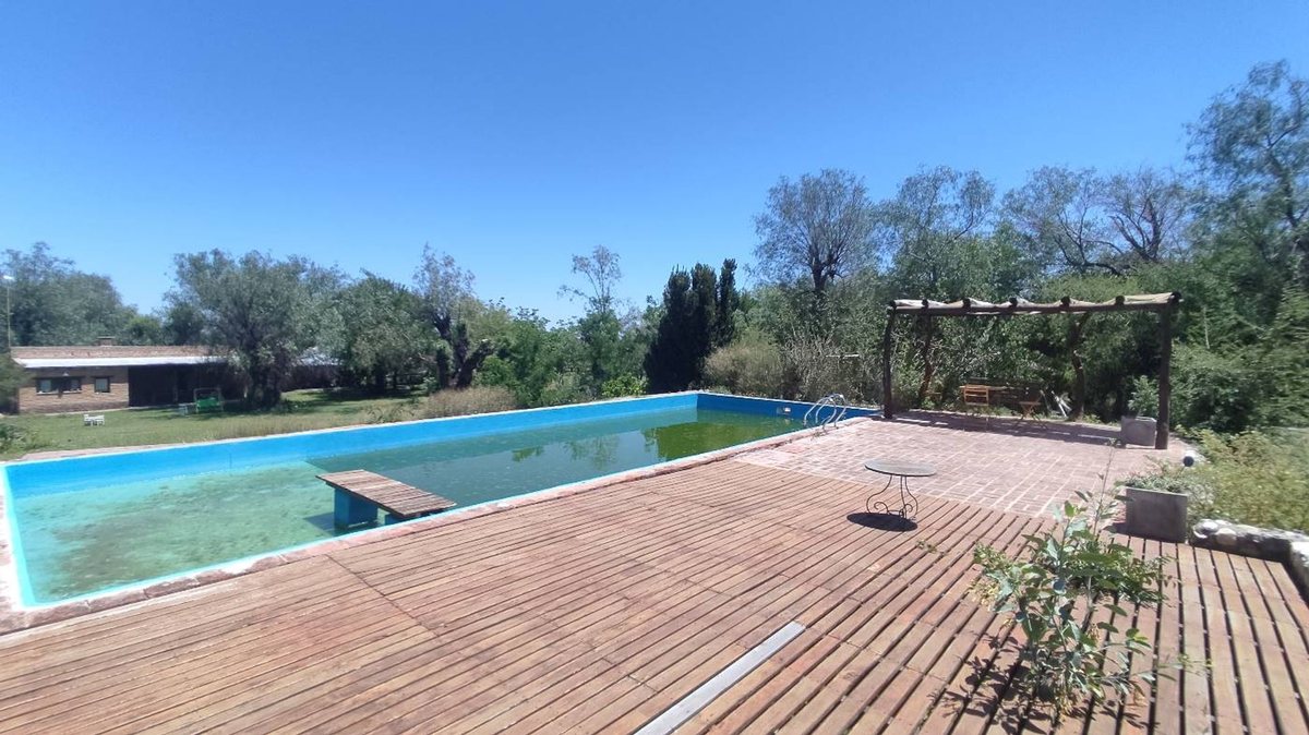 Fotografía de Patios y Exteriores correspondiente a Quinta en Barrio San Javier, La Poblacion.