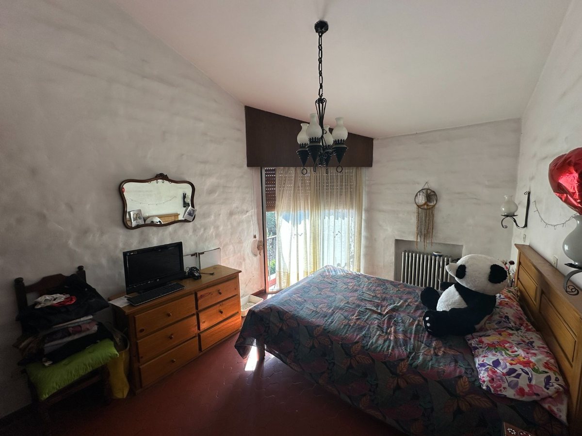 Fotografía de Habitaciones y Baños correspondiente a Terrenos_y_lotes en Barrio Villa Carlos Paz, Villa Carlos Paz.