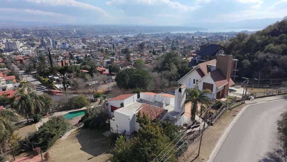 Fotografía de Patios y Exteriores correspondiente a Terrenos_y_lotes en Barrio Villa Carlos Paz, Villa Carlos Paz.