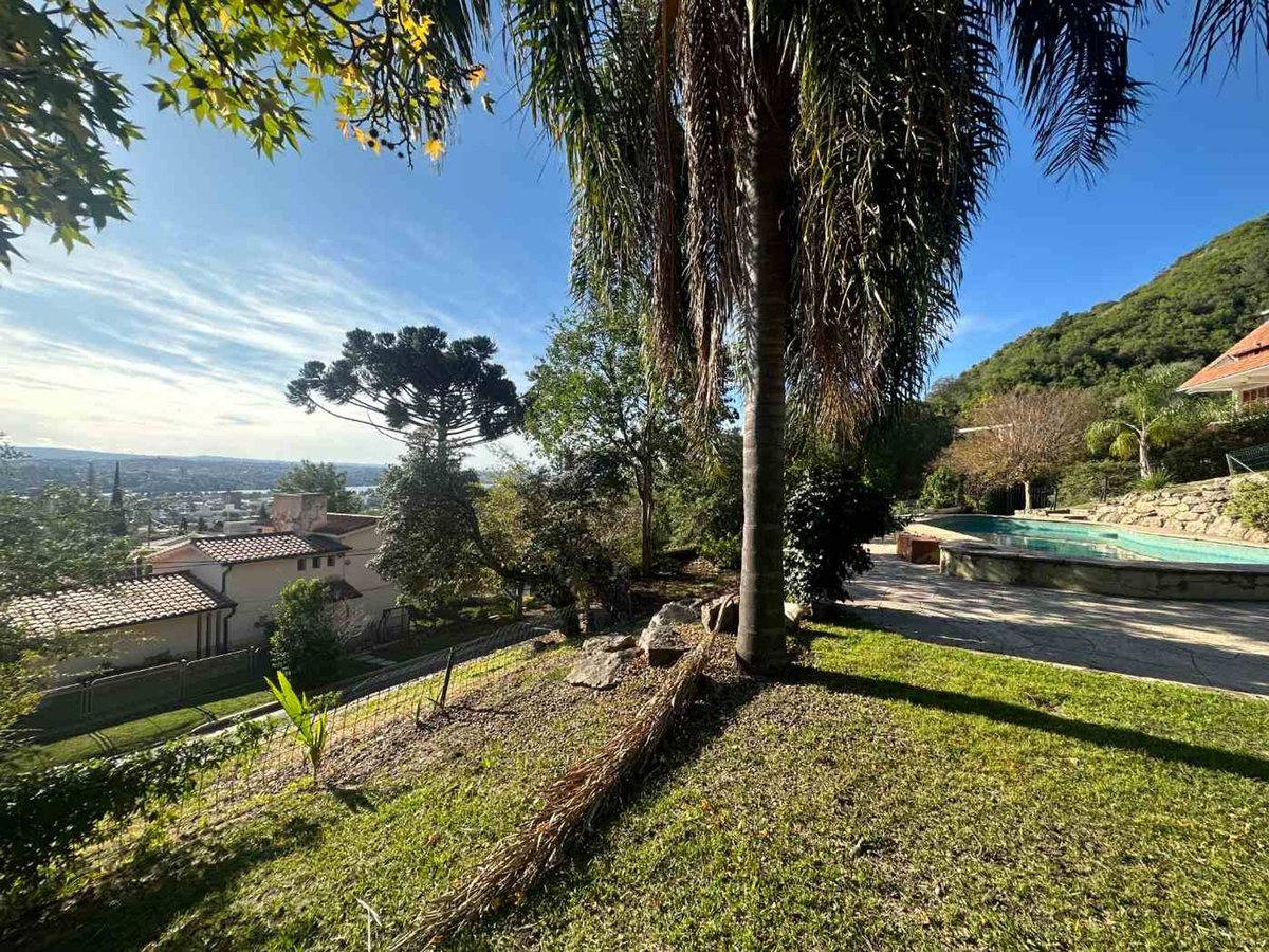 Fotografía de Patios y Exteriores correspondiente a Terrenos_y_lotes en Barrio Villa Carlos Paz, Villa Carlos Paz.