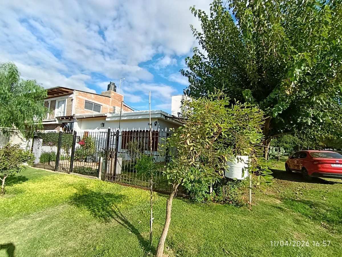 Vista principal de Complejo Casa y Dúplex en Barrio Jesus Maria