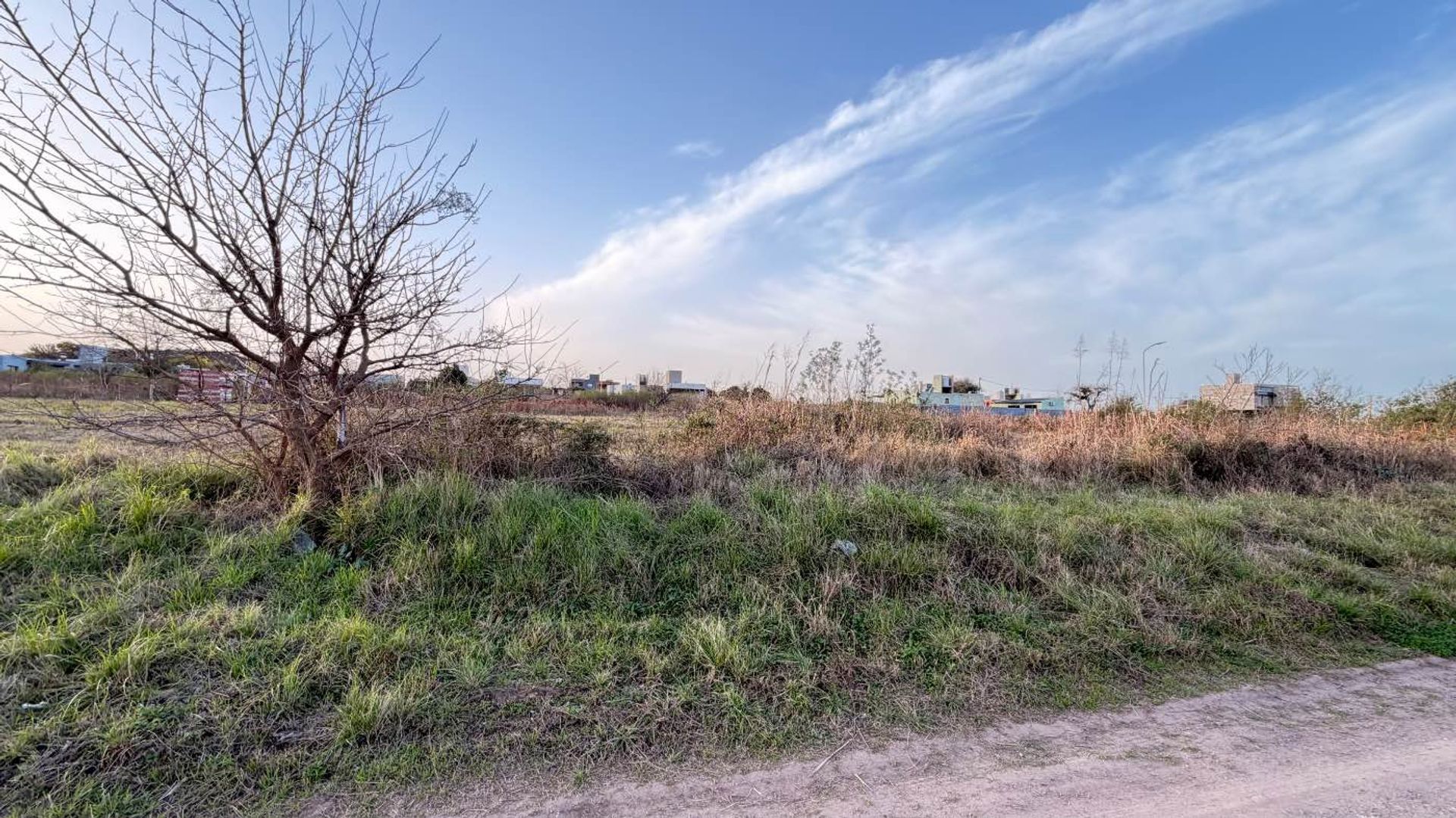 Miniatura 5 — Venta Terreno / Lote Calle Pública 100 Unquillo