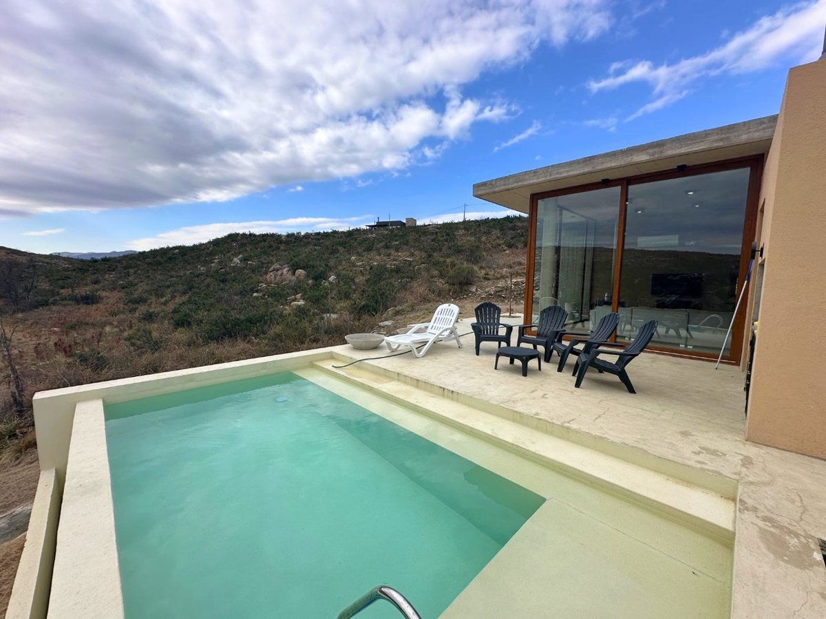 Miniatura 5 — Venta Casa Calle Pública 100 Capuchina S/n Mza 38 Lote 33 los Quimbaletes - Villa Girdino 0