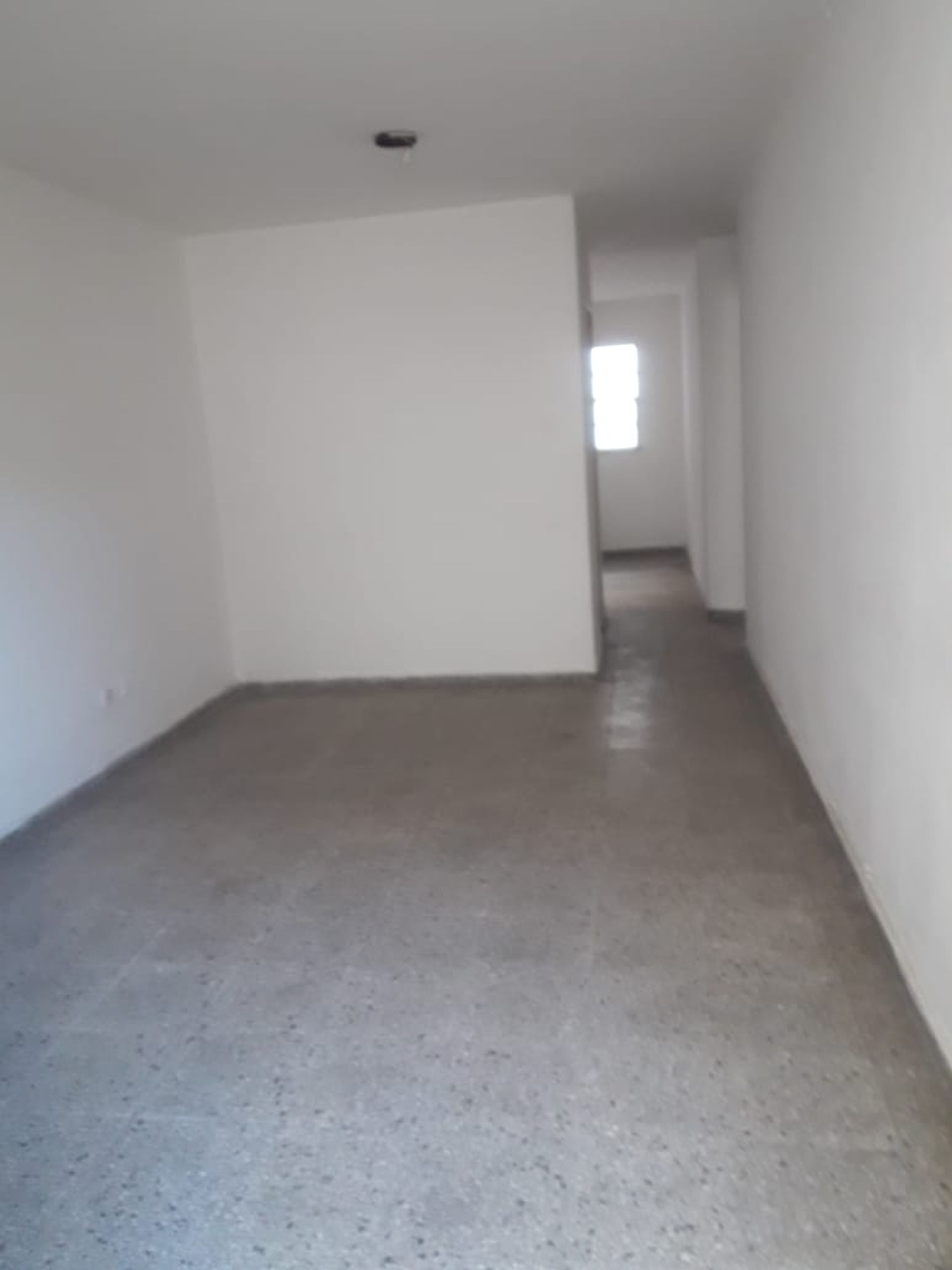 Miniatura 3 — Venta Departamento Calle Pública 100 Suipacha 2200