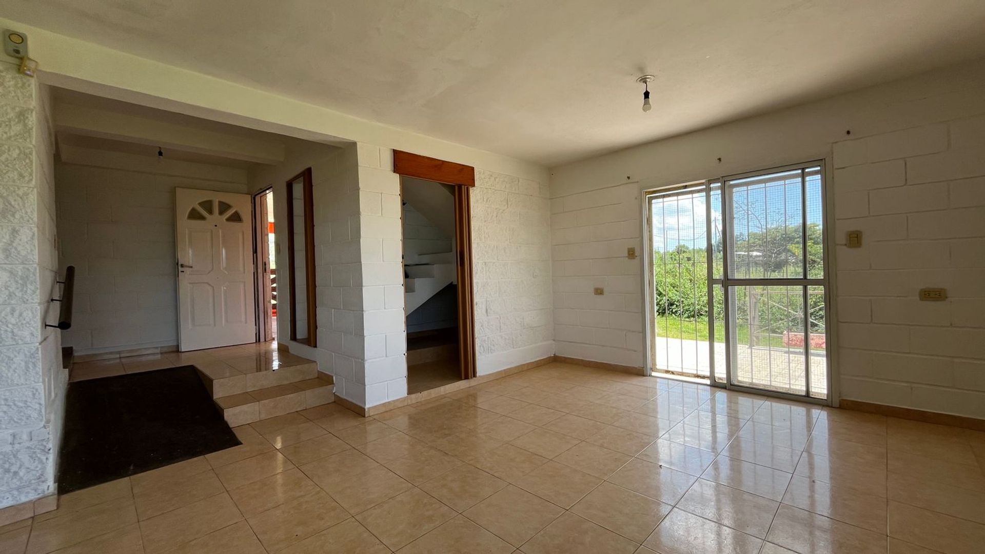 Miniatura 3 — Venta Casa Calle Pública 100 Leopoldo Lugones 100