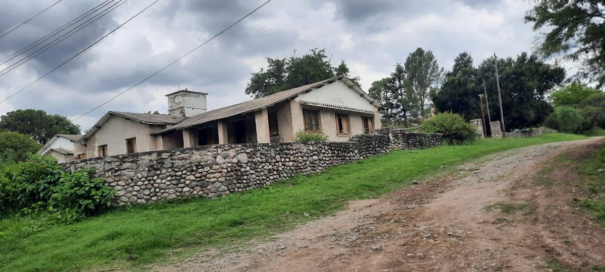 Vista principal de Casona a Reciclar en Barrio La Granja