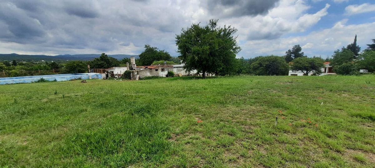 Miniatura 20 — Venta Casona a Reciclar La Granja
