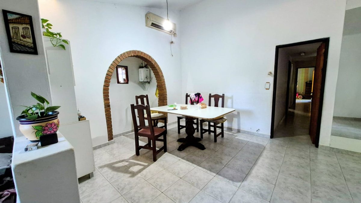 Miniatura 5 — Venta Casa Calle Pública 100 Tirana 100