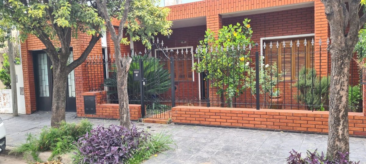 Vista principal de Casa en Barrio Tacuarembo 4000