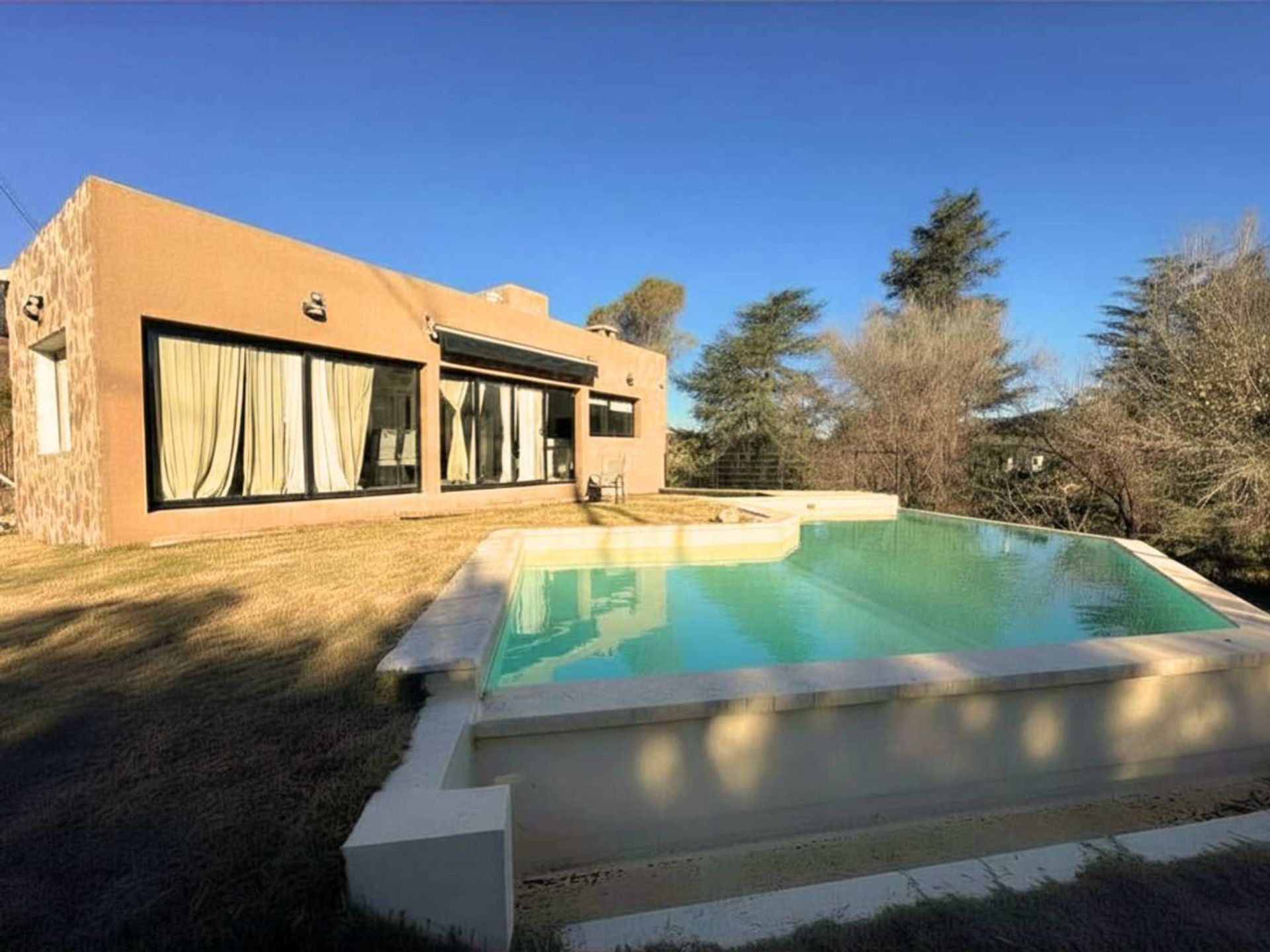 Miniatura 2 — Venta Casa Calle Pública 100 Lote 0
