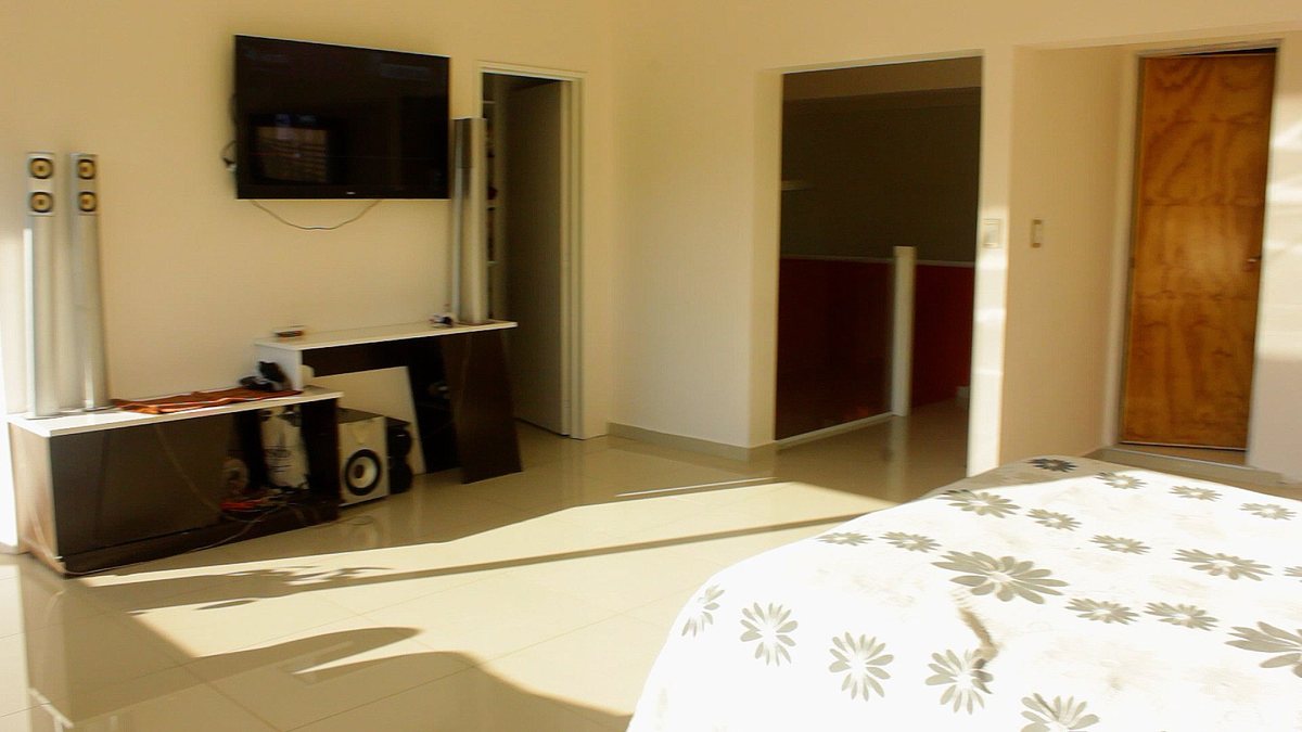 Miniatura 25 — Venta Casa con Pileta y Quincho Calle Vicente López y Planes 100 Rio Ceballos