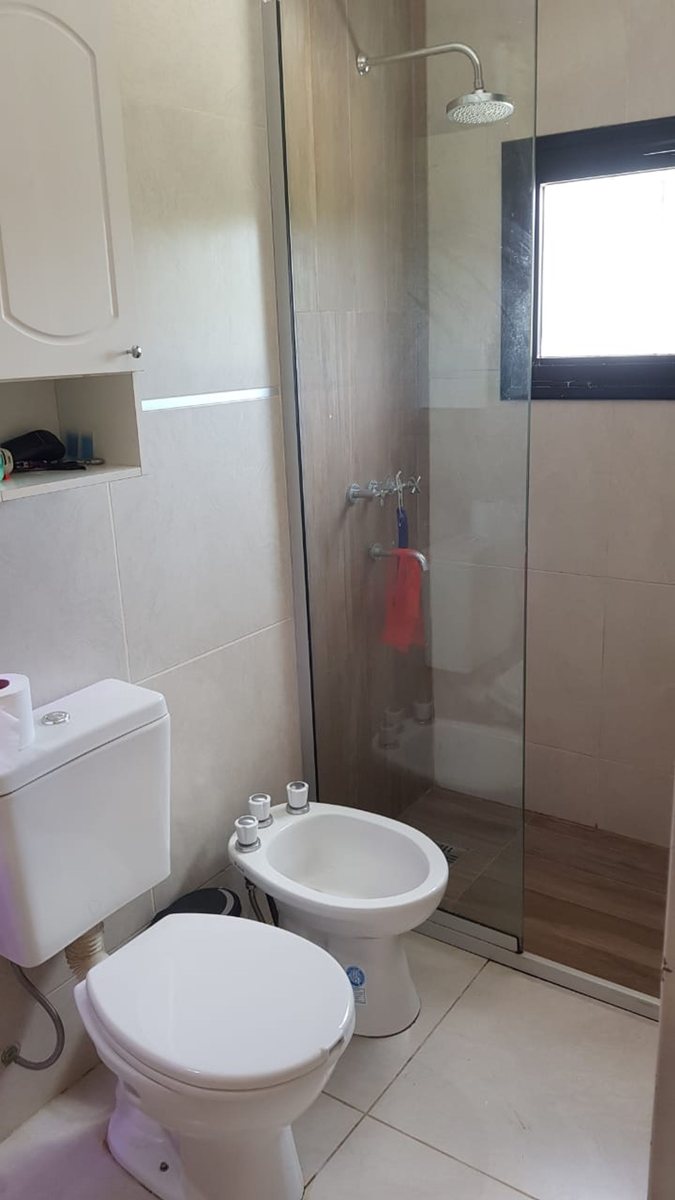 Miniatura 21 — Venta Casa con Pileta y Quincho Calle Vicente López y Planes 100 Rio Ceballos