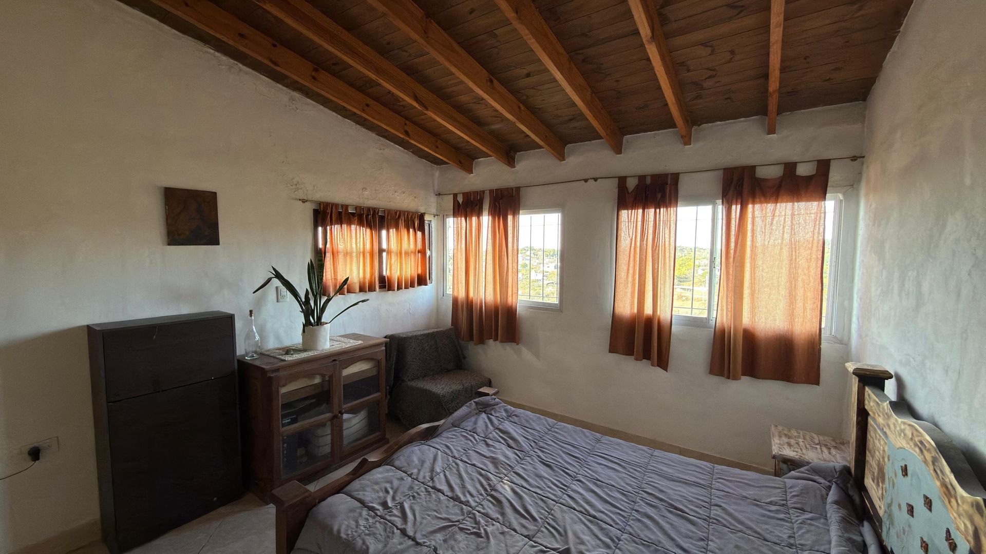 Miniatura 4 — Venta Casa Calle Pública 100 Calle Bialet Massé 800