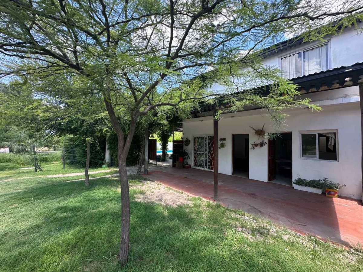 Miniatura 2 — Venta Casa Calle Pública 100 Ruta 14 Esq. San Luis 4600