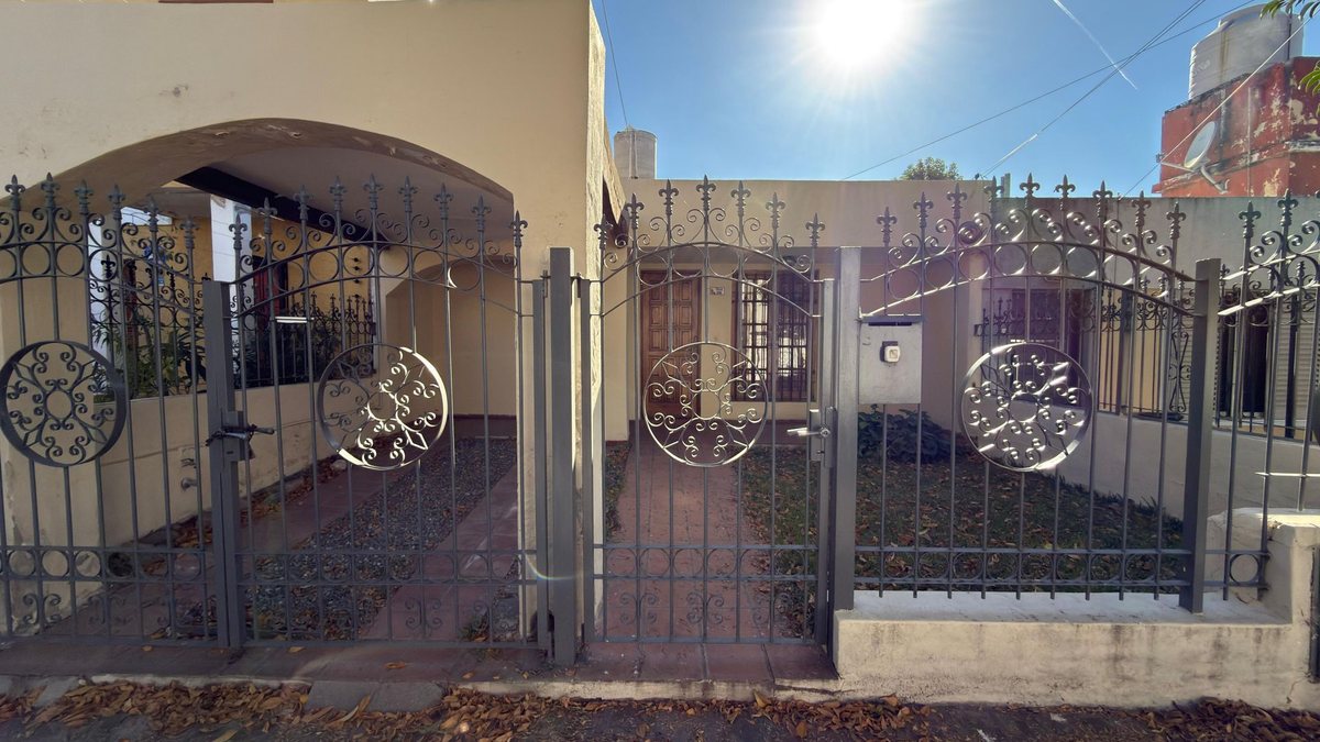 Vista principal de Casa en Barrio Italia 3100