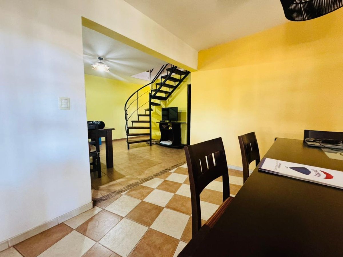 Miniatura 5 — Venta Casa Calle Pública 100 Las Acacias 100