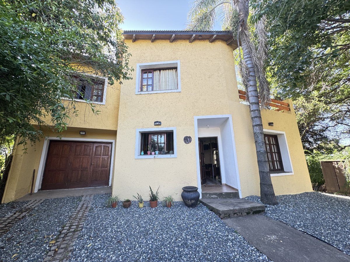 Miniatura 2 — Venta Casa Calle Pública 100 Las Acacias 100