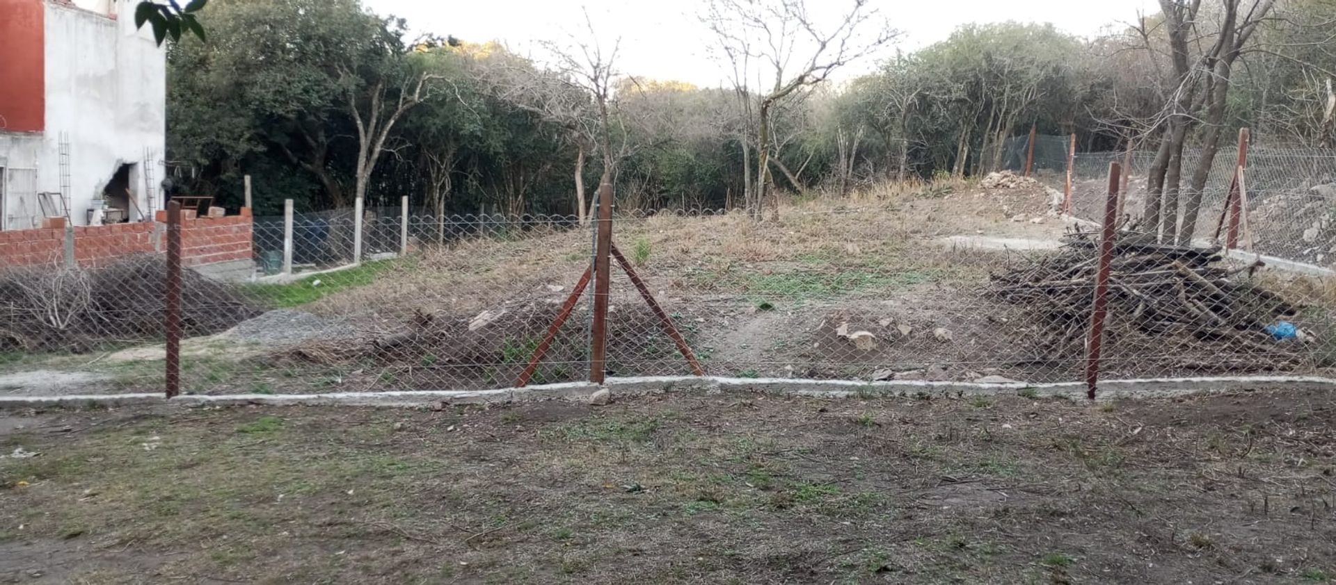 Miniatura 2 — Venta Terreno / Lote Calle Pública 100 Salsipuedes