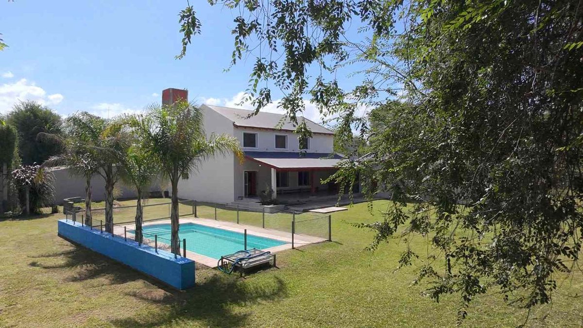 Miniatura 4 — Venta Casa Calle Pública 100 Cuchi Leguizamon 0