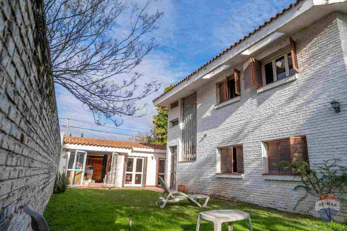Vista principal de Casa en Barrio Cerro de las Rosas