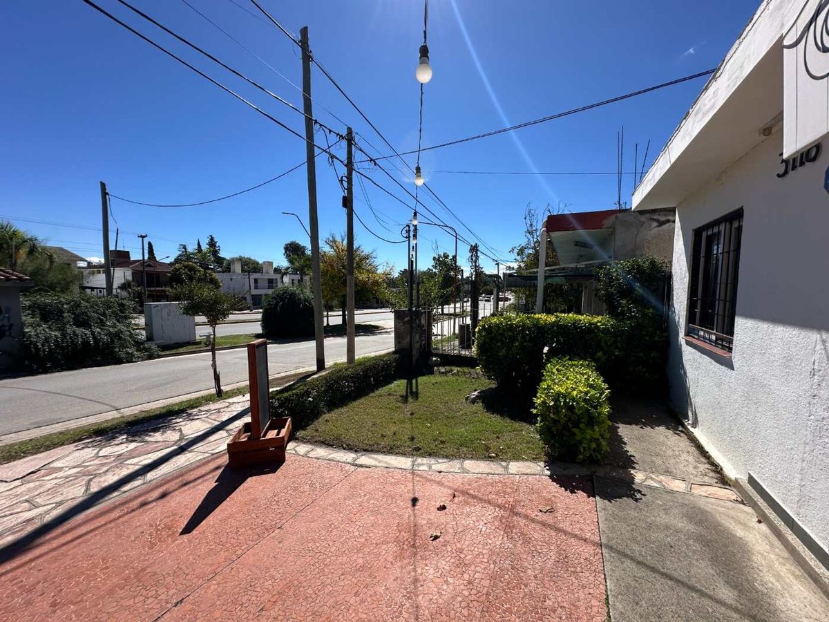 Miniatura 2 — Venta Casa Calle Pública 100 Avenida Ramón J. Cárcano 3000