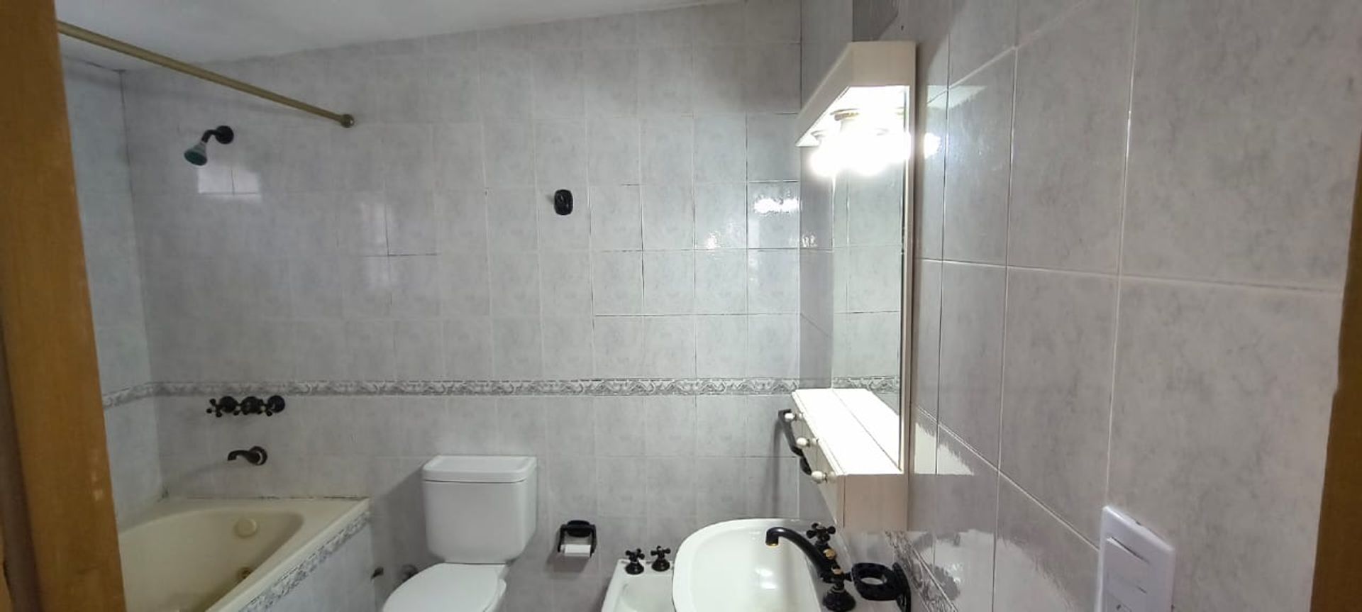 Miniatura 31 — Venta Casa Juniors