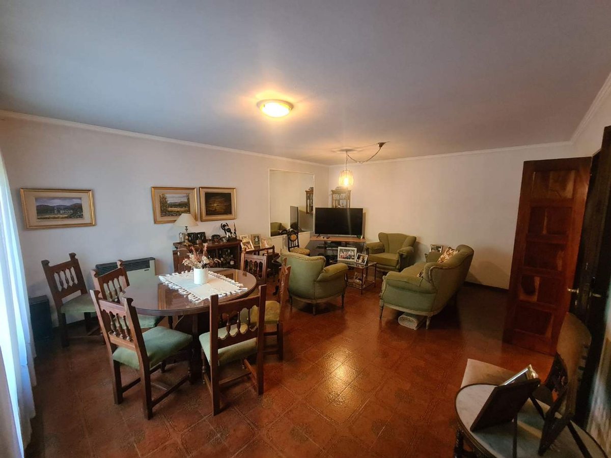 Miniatura 3 — Venta Casa Calle Pública 100 General Tomás Guido 2100