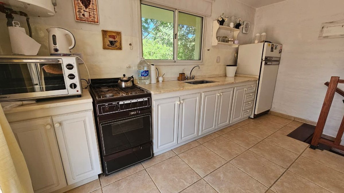 Miniatura 4 — Venta Casa Calle Pública 100 Rundum 300