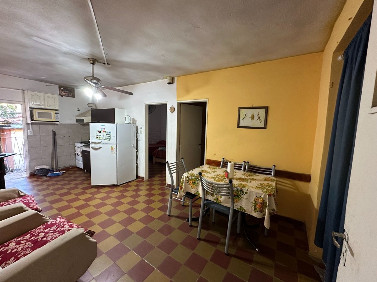 Miniatura 4 — Venta Casa Calle Pública 100 Sarmiento 1400