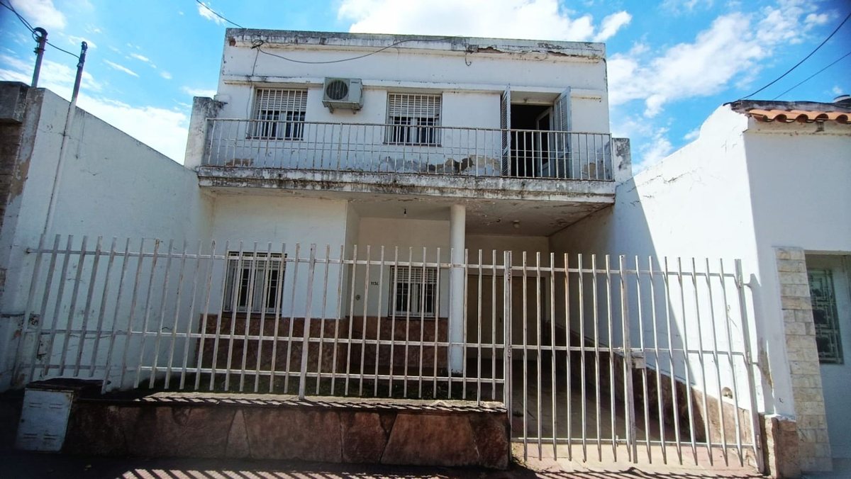 Miniatura 3 — Venta Casa Calle Pública 100 Pasaje Ventura Echavarría 1100