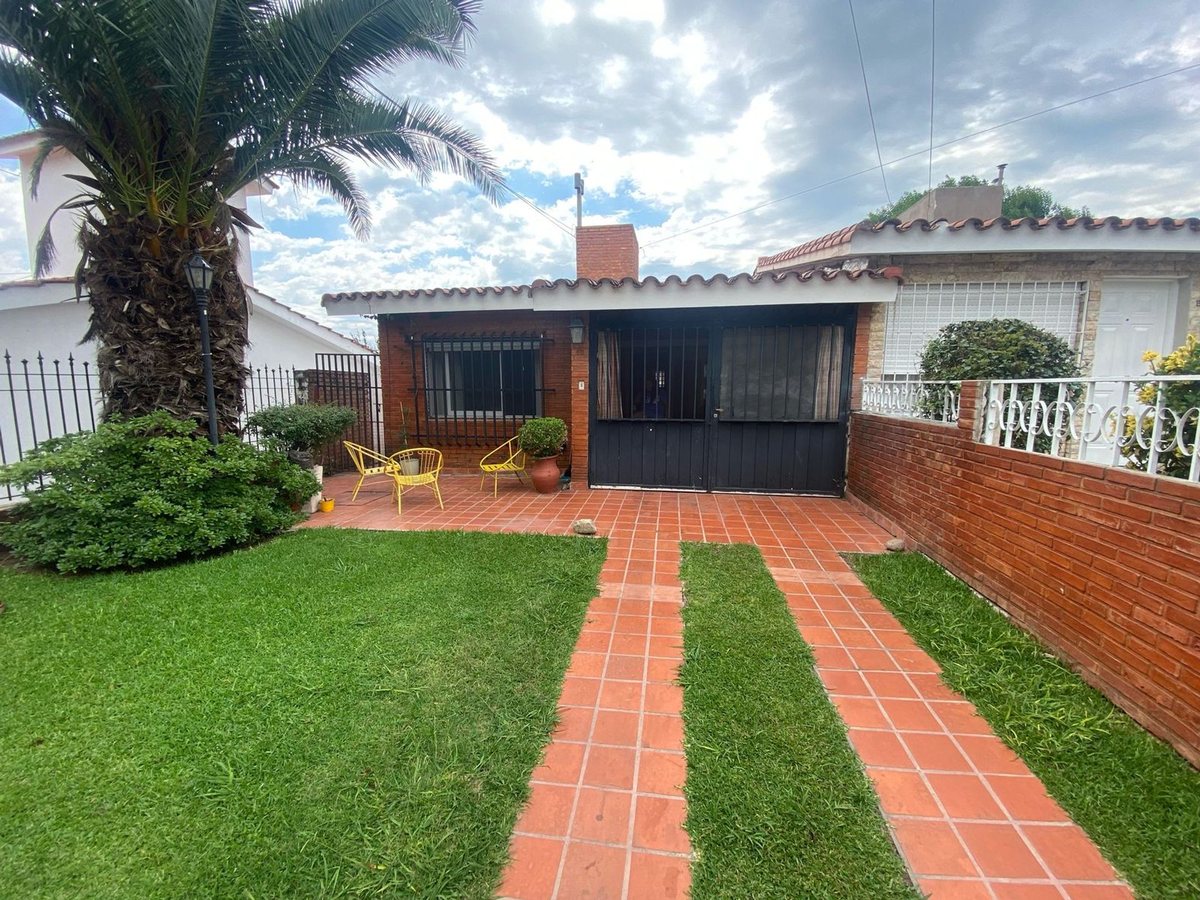 Miniatura 2 — Venta Casa Calle Pública 100 Mendoza 0