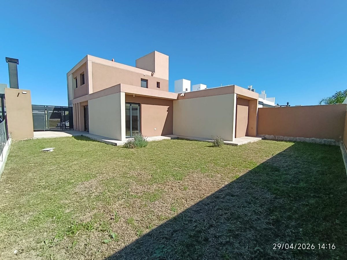 Miniatura 2 — Venta Casa / Dúplex Docta 100 Docta