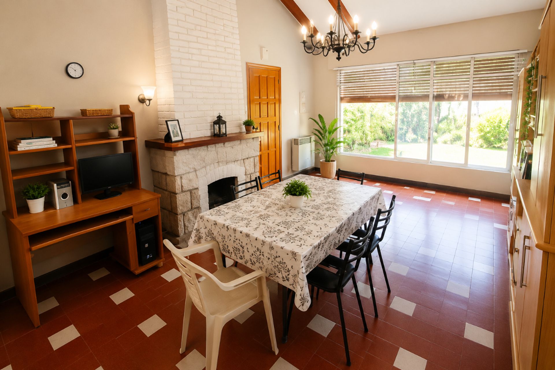 Miniatura 4 — Venta Casa Calle Pública 100 Rene Bracamonte 6300