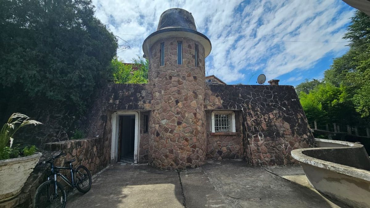Miniatura 4 — Venta Casa Calle Pública 100 Poeta Lugones 100