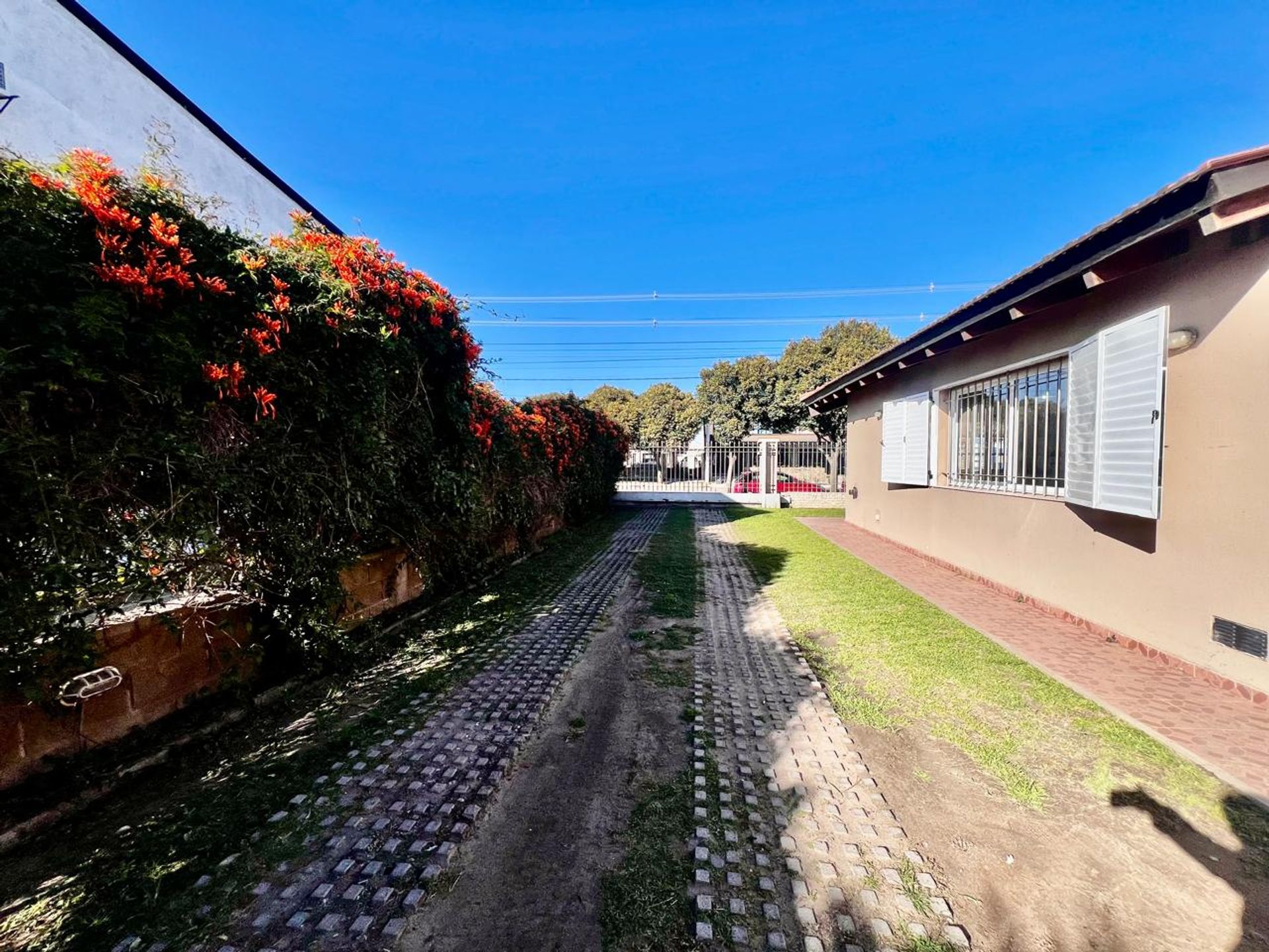 Miniatura 29 — Venta Casa Avenida Arturo Ilia Sur 2100 Avenida Arturo Ilia Sur 2100