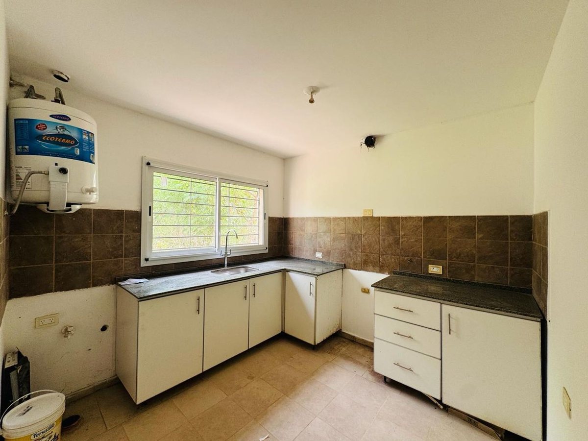 Miniatura 5 — Venta Casa Dúplex / PH Almirante Brown 900 La Cruz