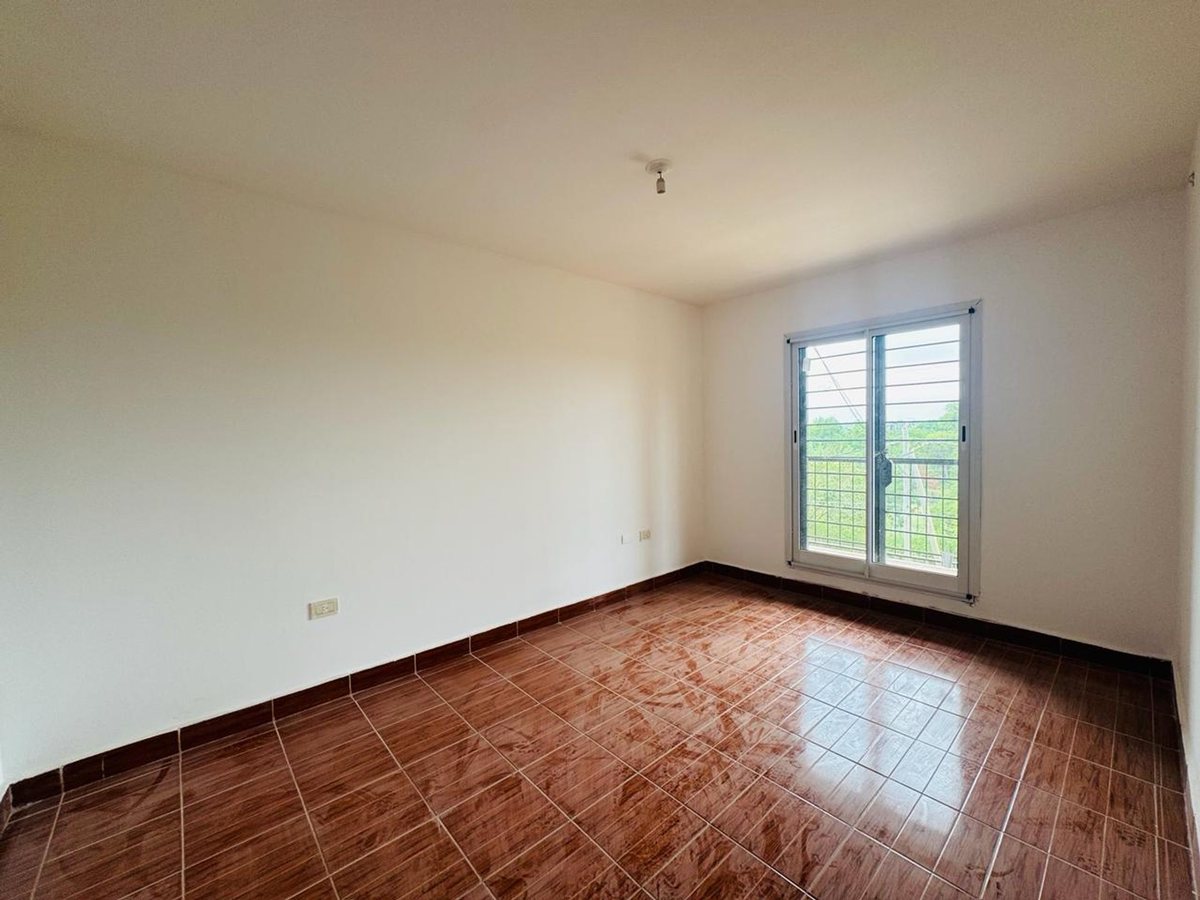 Miniatura 4 — Venta Casa Dúplex / PH Almirante Brown 900 La Cruz