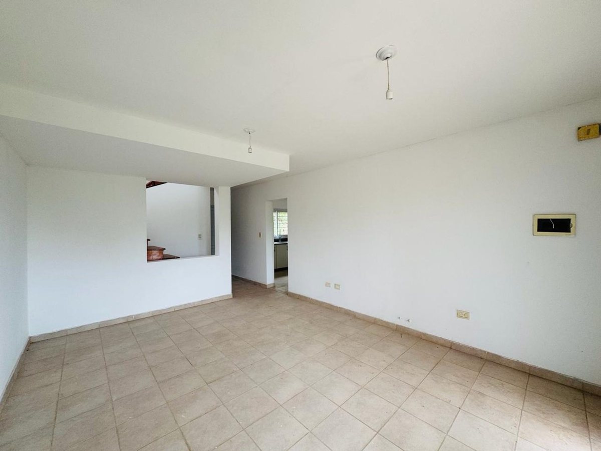 Miniatura 7 — Venta Casa Dúplex / PH Almirante Brown 900 La Cruz