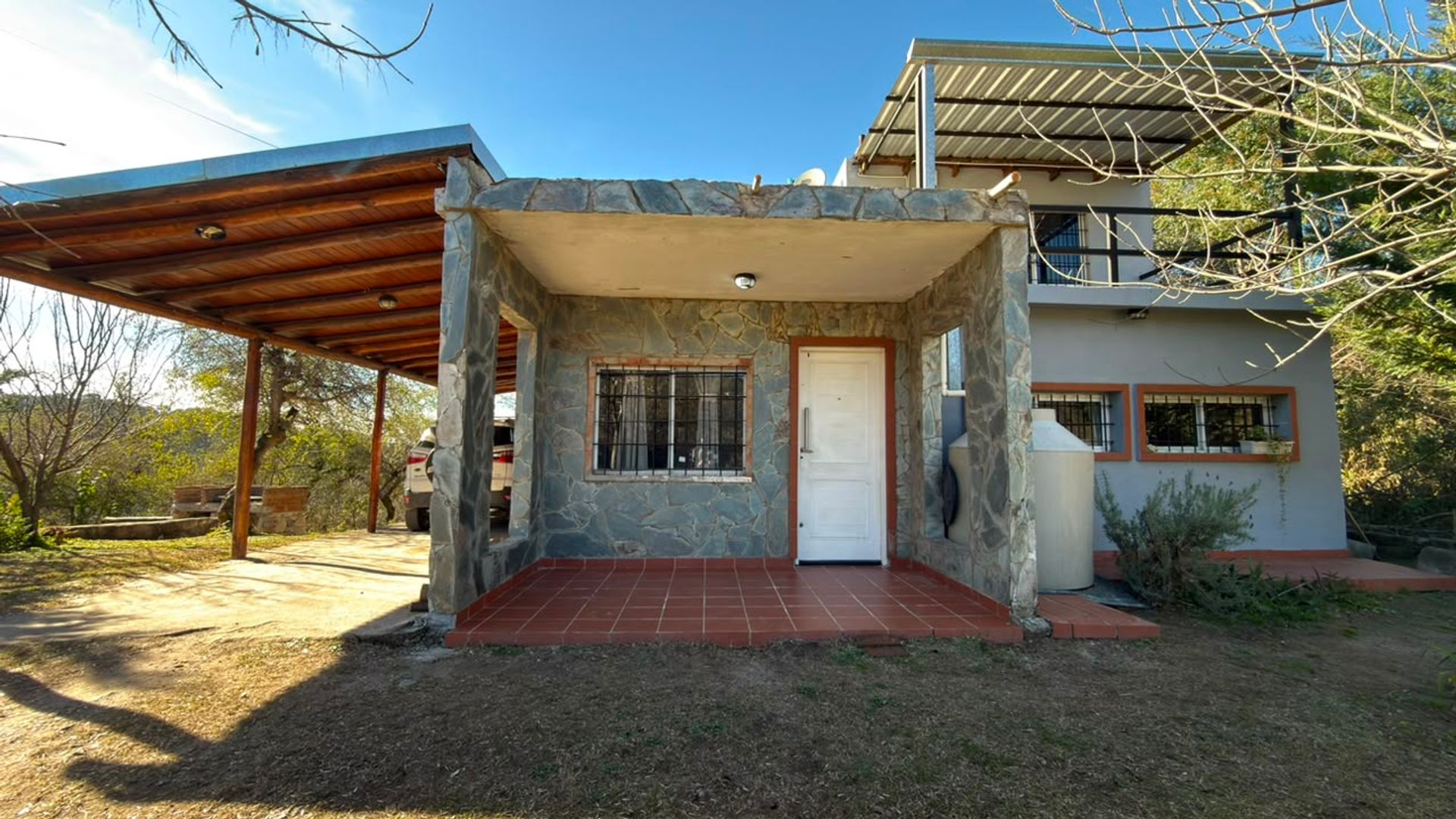 Vista principal de Casa en Barrio Carlos Guastavino 300