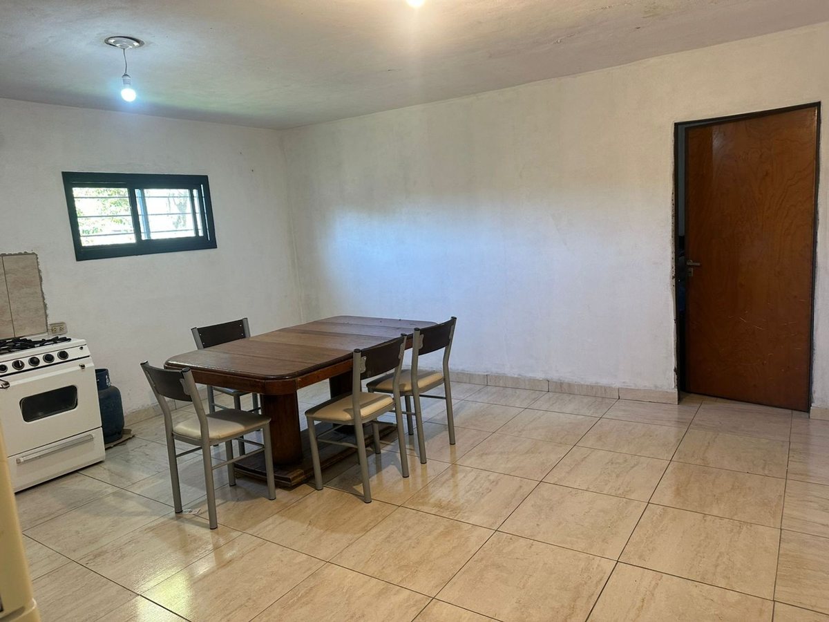 Miniatura 2 — Venta Casa Calle Pública 100 Eugenio Pizolatto 6100